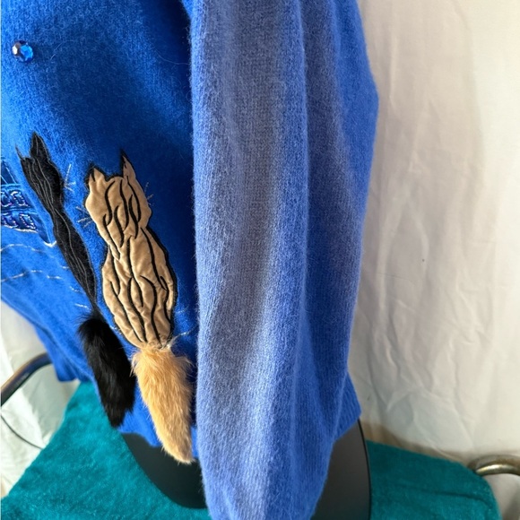VTG Maple Sweater, Real Fur Tails, Bedazzled Scene, Angora/Lambswool/Nylon *Flaw - Picture 6 of 8